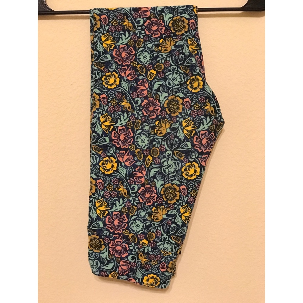 OS LuLaRoe leggings blue pink floral